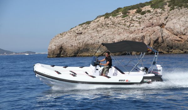 Selva Marine 650 DS (without captain)