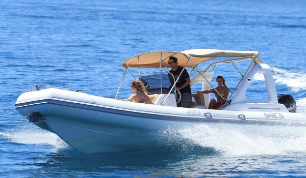 Sacs Dream 25 Luxe bareboat charter