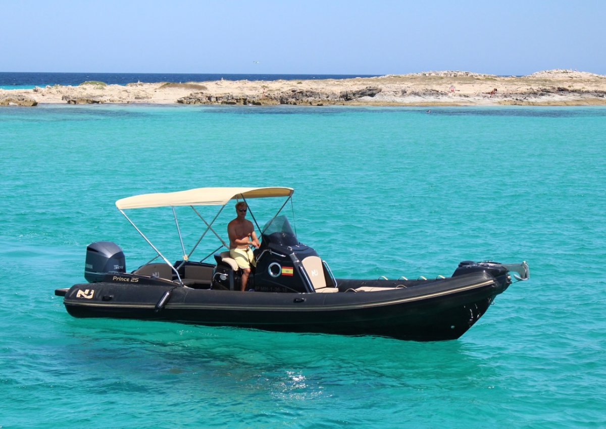 Consejos para alquilar un barco en Ibiza o Formentera