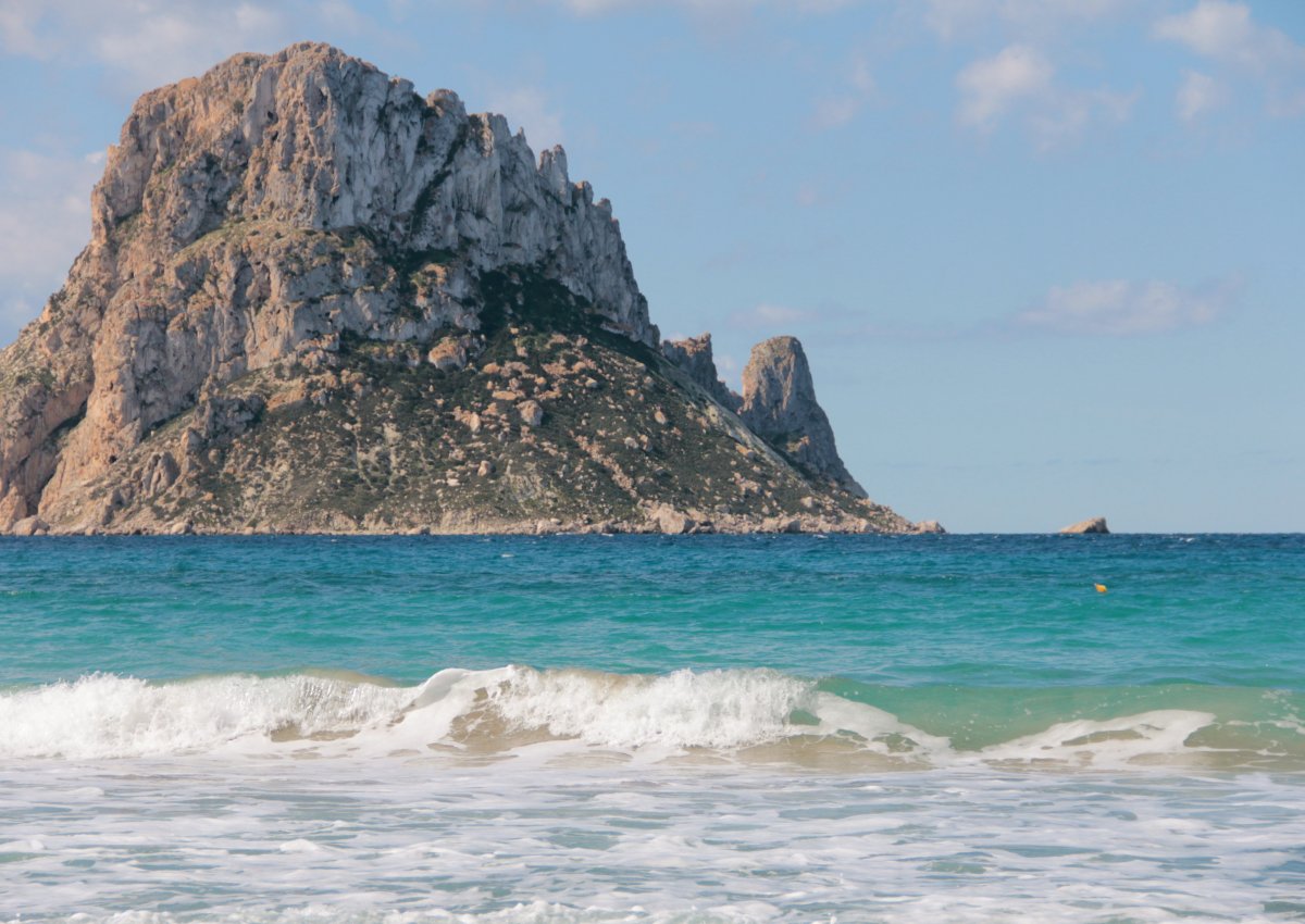 Las 5 mejores calas para fondear en Ibiza
