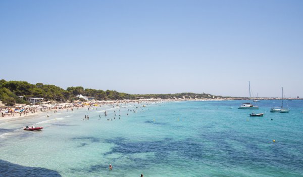 Estas son las mejores playas para fondear en Ibiza