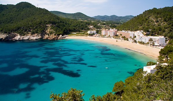 A boat trip around the best coves in the north of Ibiza