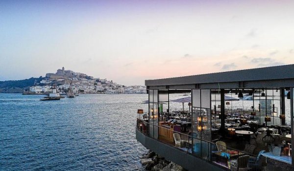  10 lugares de Ibiza que no te puedes perder esta temporada
