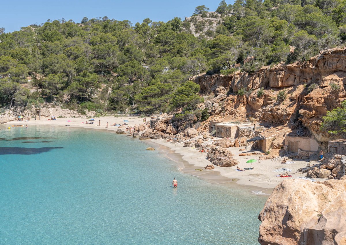 Las 5 calas con mayor encanto en Ibiza